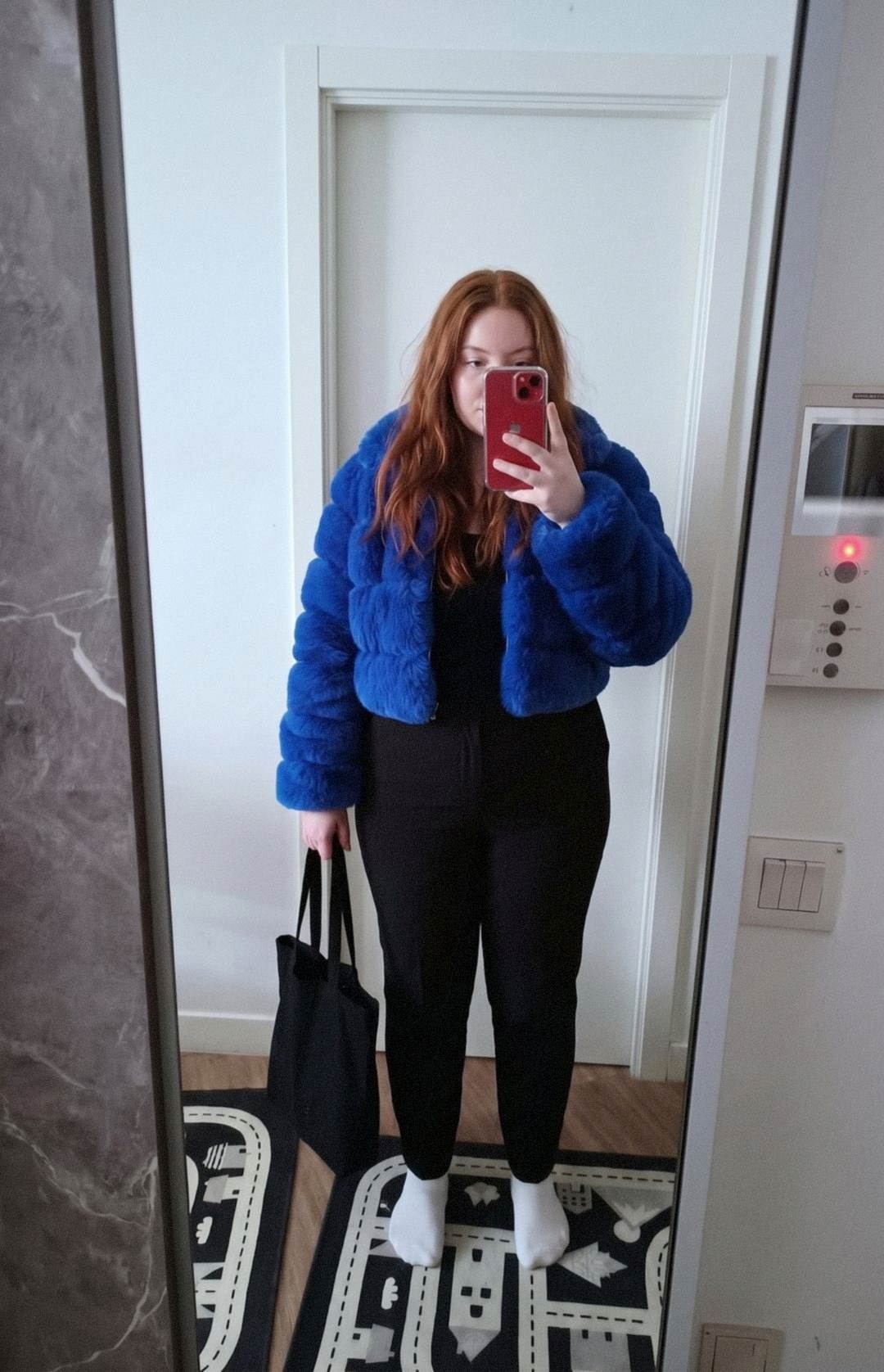 Cropped faux fur jacket
