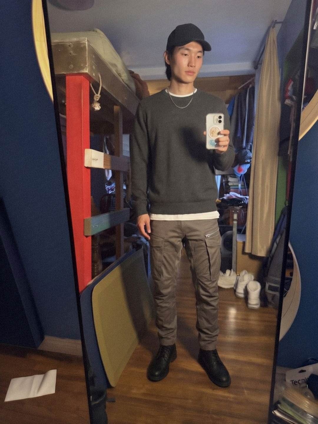 Grey tapered cargo trousers